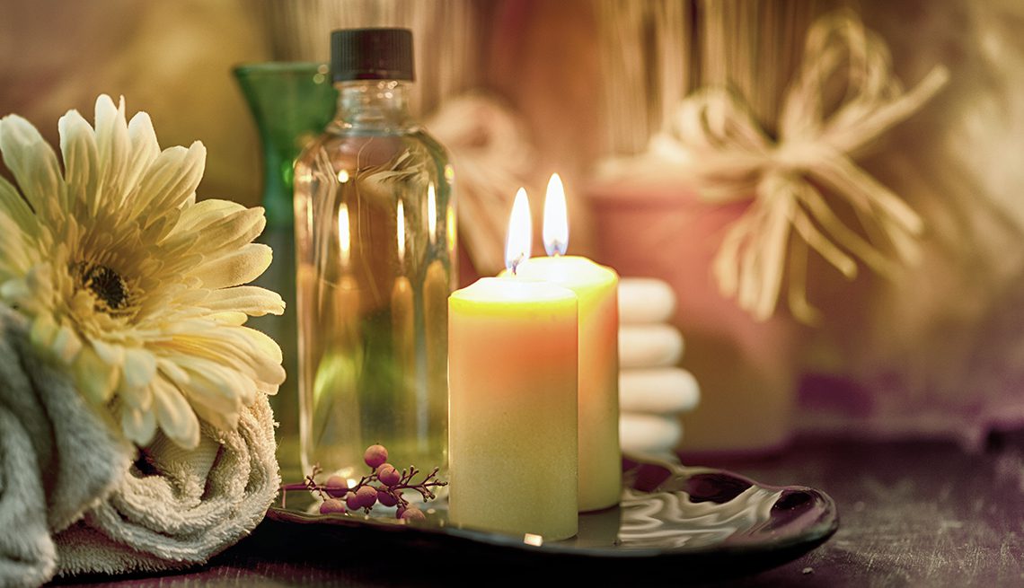 Spa en casa: velas, baño, mascarilla facial