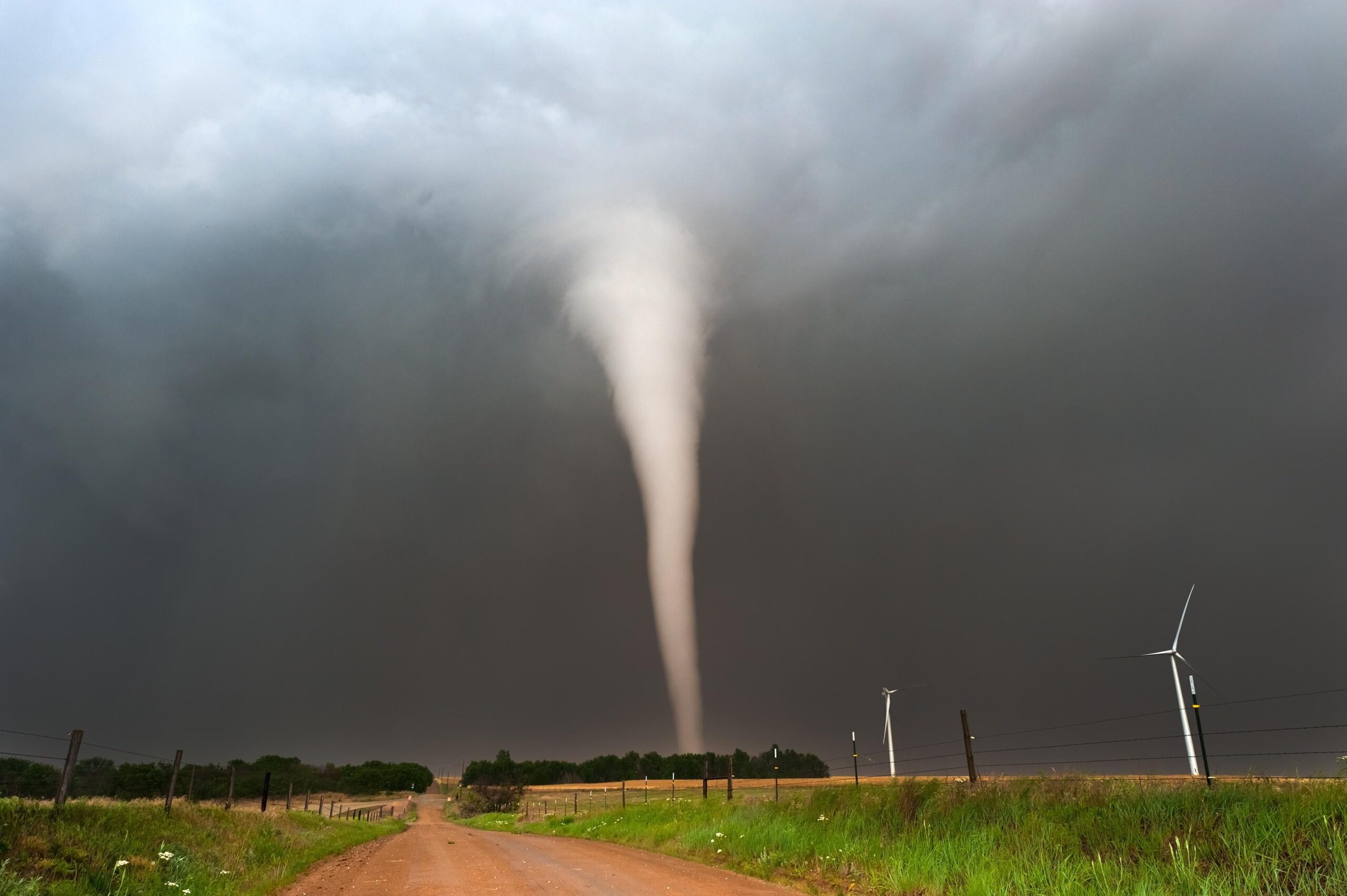 Tormenta de viento vs otros fenómenos naturales