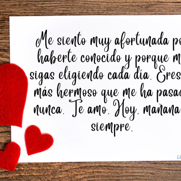Cómo decirle a alguien que es tu alma gemela 3 Persona escribiendo una carta de amor sincera