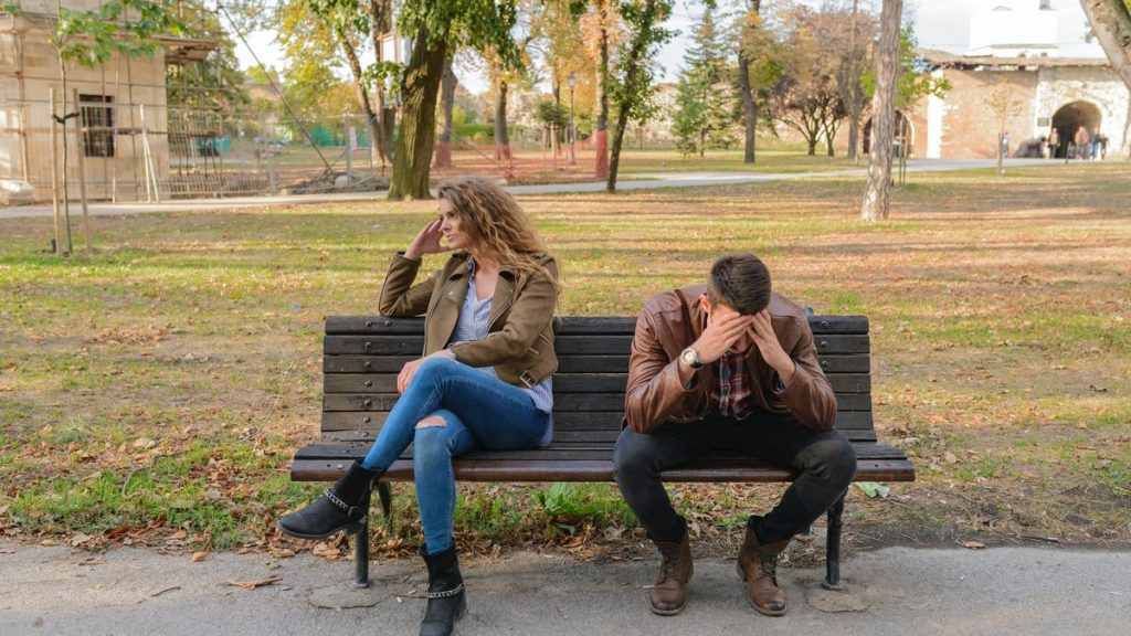 Por qué mi ex quiere seguir hablando conmigo 3 Por qué mi ex quiere seguir hablando conmigo