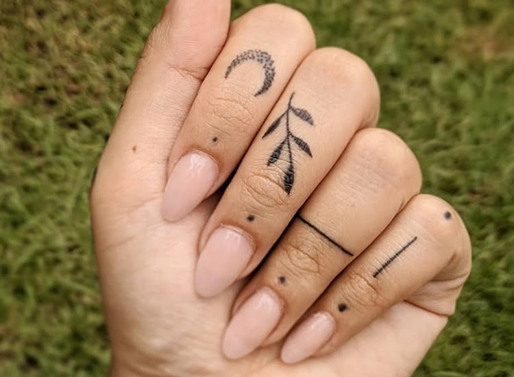 Qué pasa con los tatuajes en los dedos