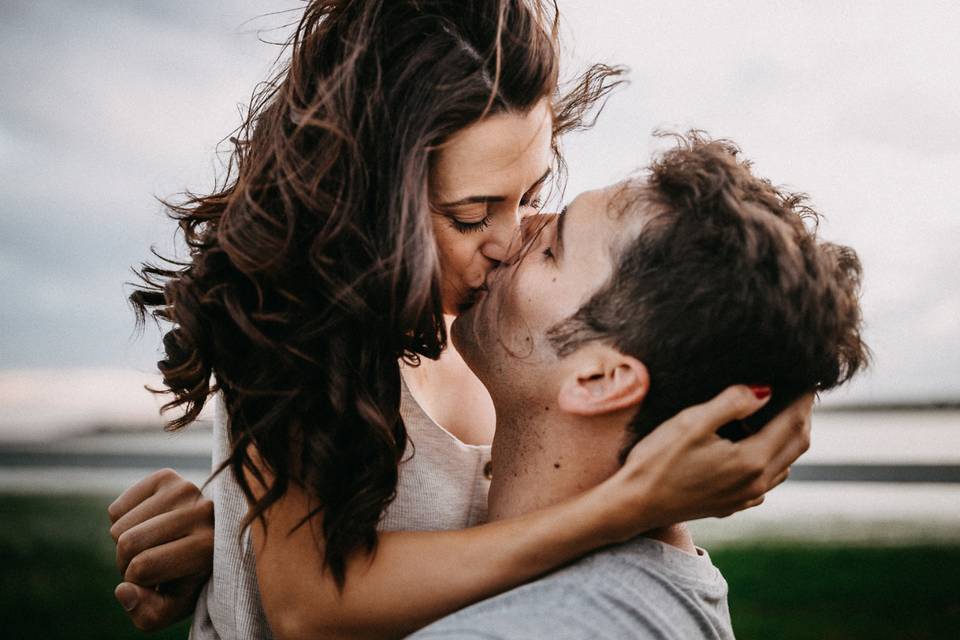 Qué trata el libro UN BESO BAJO LA LLUVIA 5 Qué trata el libro UN BESO BAJO LA LLUVIA