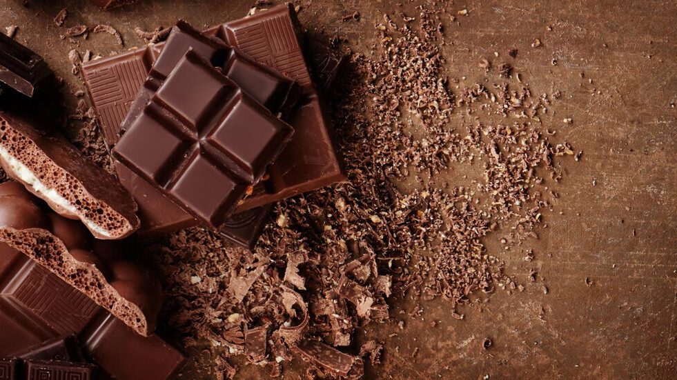 Descubre las marcas de chocolate que no manchan tus dientes