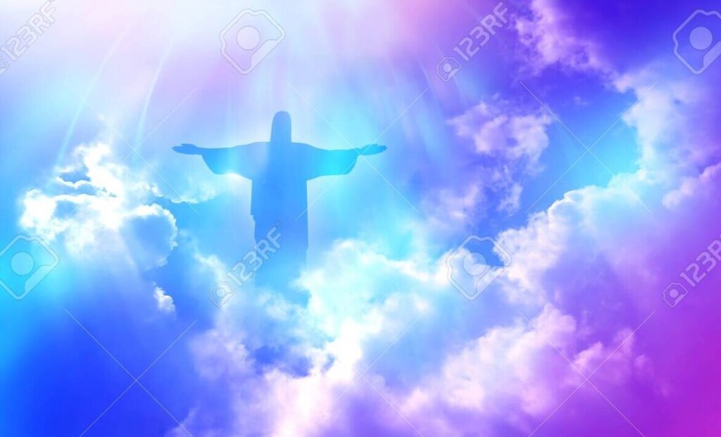 una imagen de jesucristo con un fondo celestial y una luz brillante