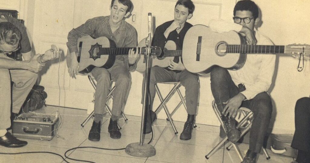 Descifrando el significado de Con un poco de amor» de Silvio Rodríguez»