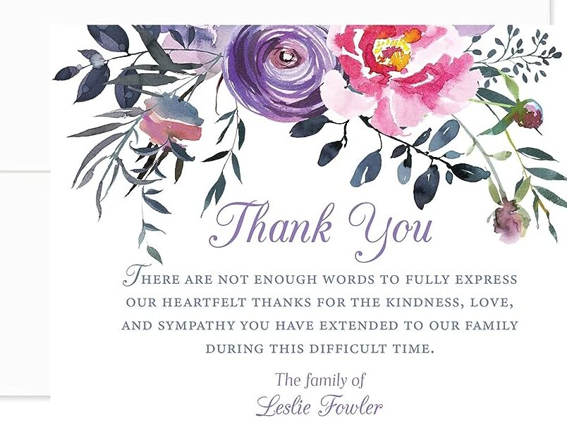 una imagen de una tarjeta de felicitacion personalizada con flores y un mensaje amoroso